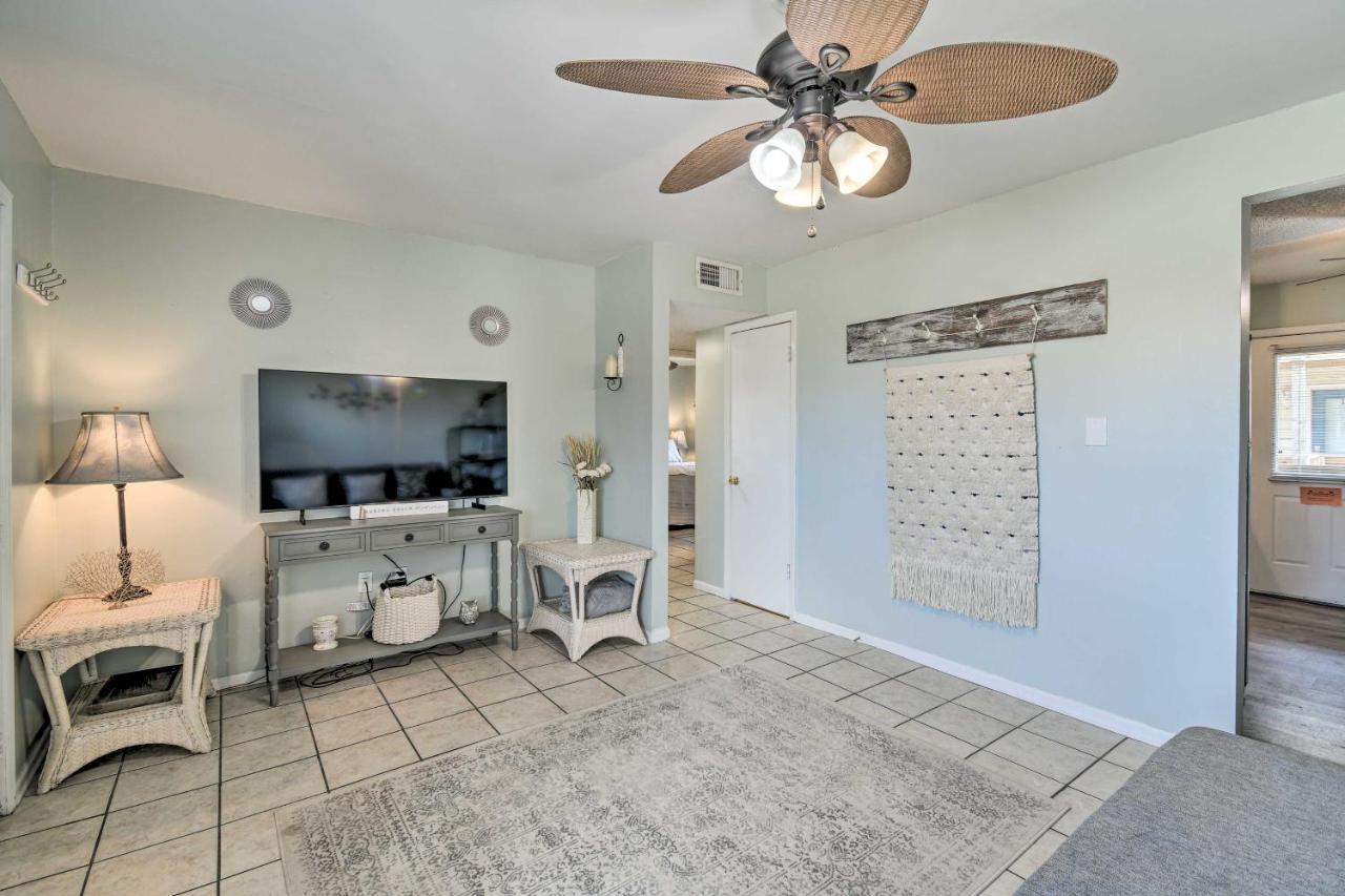 Gulf Shores Condo With Pool And Grill Walk To Beach! Exterior photo